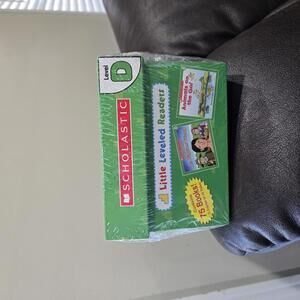 Scholastic Little Leveled Readers‎ Level D
